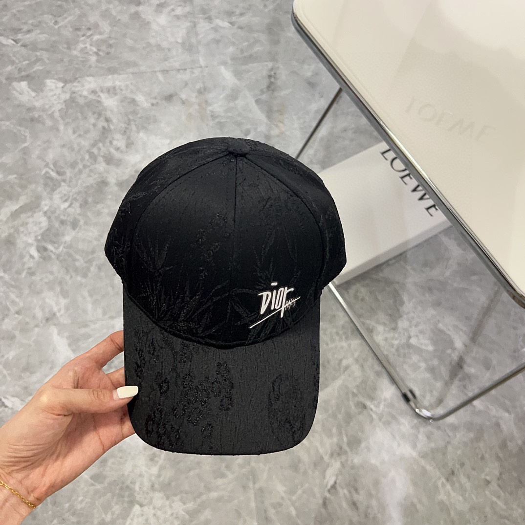 Christian Dior Caps